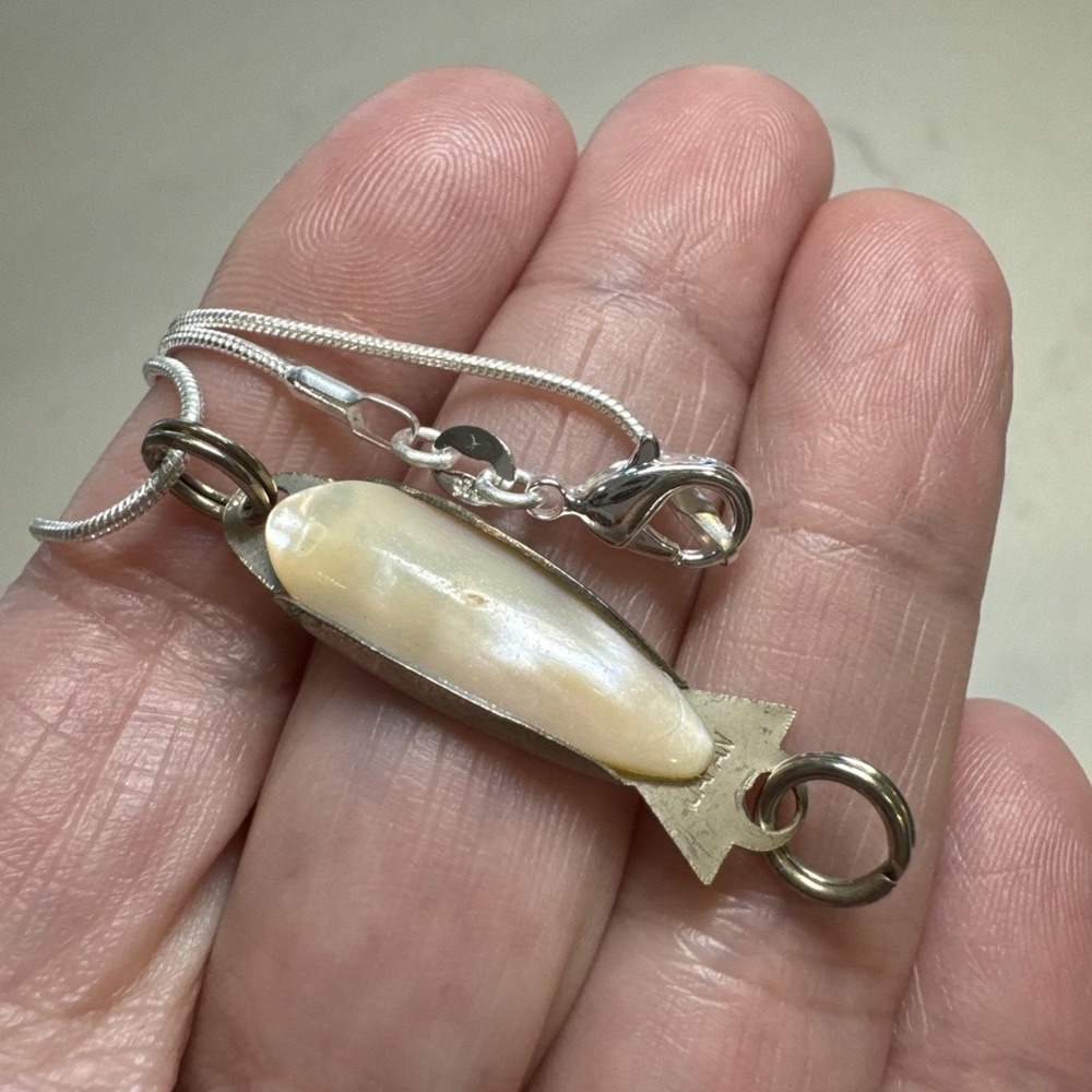 Sterling Silver 925 Snake Chain 18" & VTG Mother Of Pearl Fishing Lure‎ Pendant